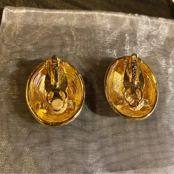 St. John 1990s Black & Rhinestone Modern Classic Oval Statement Clip-in Earrings - Picture 2 of 8